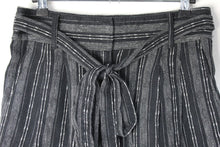 Load image into Gallery viewer, M&S Marks & Spencer Ladies Black Linen Striped Shorts UK8 EU36 RRP19.50 NEW