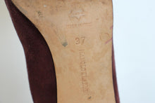 Load image into Gallery viewer, MANOLO BLAHNIK Ladies Burgundy Suede High Heel Bow Pumps Shoes UK4 EU37