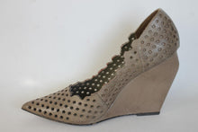 Load image into Gallery viewer, JEAN-MICHEL CAZABAT Ladies Grey Leather Wedge Heel Pumps Shoes UK5.5 EU38.5