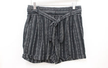 Load image into Gallery viewer, M&S Marks & Spencer Ladies Black Linen Blend Striped Shorts UK8 RRP19.5 NEW