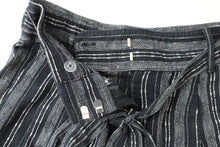 Load image into Gallery viewer, M&S Marks & Spencer Ladies Black Linen Striped Shorts UK8 EU36 RRP19.50 NEW