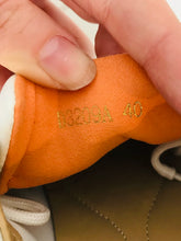 Load image into Gallery viewer, Geox Women’s Vega Leather Trainers | 40 UK7 | Off White