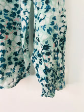 Load image into Gallery viewer, Lost Stock Women’s Lightweight Floral Shirt | S UK8 | Blue