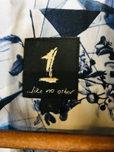 Load image into Gallery viewer, 1 Like No Other Men's Long Sleeve Ditsy Floral Button-Up Shirt | L | Blue