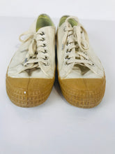 Load image into Gallery viewer, Novesta Women's Star Master Trainers | EU41 UK8 | Beige
