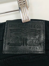 Load image into Gallery viewer, Levi’s Unisex 508 Straight Tapered Jeans | 32 | Black