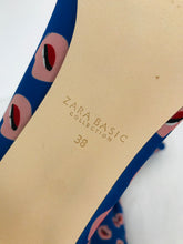 Load image into Gallery viewer, Zara Women’s Printed Mouth Sock Boot Heels | 38 UK5 | Blue