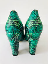 Load image into Gallery viewer, Yull Women's Palm Leaf Print Court Heels | UK6 | Green