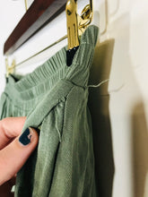Load image into Gallery viewer, Louche Women's Casual Culottes Trousers | UK12 | Green