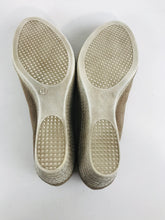 Load image into Gallery viewer, Caprice Women's Suede Wedge Sandals | EU39 UK6 | Beige