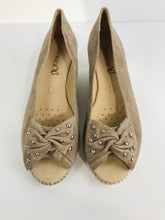 Load image into Gallery viewer, Caprice Women's Suede Wedge Sandals | EU39 UK6 | Beige