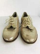 Load image into Gallery viewer, Clarks Women's Metallic Cutout Flats Shoes | UK6 | Beige