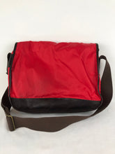 Load image into Gallery viewer, Barbour Mens Shoulder Bag | Medium | Red