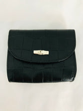 Load image into Gallery viewer, Longchamp Women’s Leather Purse | H3 W4 | Black
