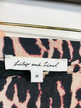 Load image into Gallery viewer, Lily and Lionel Women's Leopard Print Midi Skirt | M UK10-12 | Multicoloured