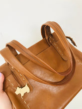 Load image into Gallery viewer, Radley Women's Leather Shoulder Bag | M | Brown