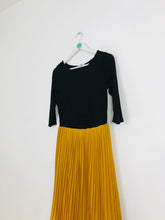 Load image into Gallery viewer, Tilbea London Pleated A-Line Maternity Dress | S UK8 | Black and Yellow