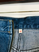 Load image into Gallery viewer, Levis Women's Denim Mini Skirt | W28 UK10 | Blue