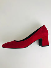 Load image into Gallery viewer, Jones Women's Suede Smart Heels | EU38 UK5 | Red