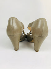 Load image into Gallery viewer, Kate Kuba Women's Leather Court Heels | EU38 UK5 | Beige