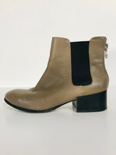 Load image into Gallery viewer, Steve Madden Women's Chelsea Boots | UK7.5 | Brown