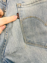 Load image into Gallery viewer, Levi’s Demi Curve Classic Rise Slim Jeans | 29 UK12 | Light Blue