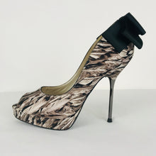 Load image into Gallery viewer, Karen Millen Cardinal Bow Heels | EU39 UK6 | Brown