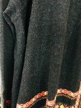 Load image into Gallery viewer, Guinevere Women’s Draped Knit Shawl Cardigan | M | Grey