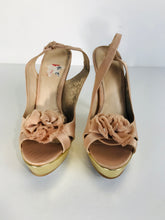 Load image into Gallery viewer, Carvela Women's Heeled Floral Embellished Heels | EU39 UK6 | Pink