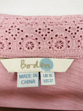 Load image into Gallery viewer, Boden Women&#39;s Boho Lace T-Shirt | UK16 | Pink
