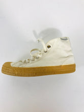 Load image into Gallery viewer, Novesta Women's Hooha Noorebro Hi Top Trainers | EU40 UK7 | Beige