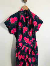 Load image into Gallery viewer, Lindy Bop Women's Floral High Neck Sheath Dress | UK12 | Multicoloured