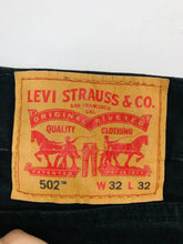 Load image into Gallery viewer, Levi’s Unisex 502 Straight Leg Jeans | 32 | Black