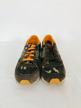 Load image into Gallery viewer, Saucony Boy’s Contrast Camo Trainers | UK4 | Brown