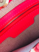 Load image into Gallery viewer, Ted Baker Women's Leather Shoulder Bag | M UK10-12 | Pink