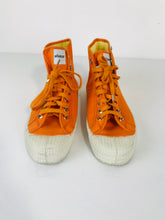 Load image into Gallery viewer, Novesta Women's Star Dribble Trainers | EU39 UK5 | Orange