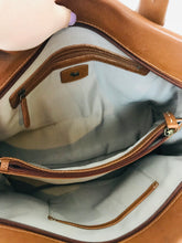 Load image into Gallery viewer, Radley Women's Leather Shoulder Bag | M | Brown