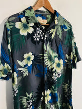 Load image into Gallery viewer, Tommy Bahama Men's Silk Tropical Short Sleeve Button-Up Shirt | S | Multicoloured
