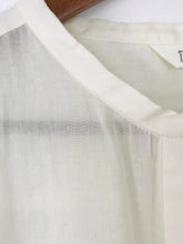 Load image into Gallery viewer, Toast Women's Long Sleeve Blouse | UK16 | White