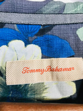 Load image into Gallery viewer, Tommy Bahama Men's Silk Tropical Short Sleeve Button-Up Shirt | S | Multicoloured
