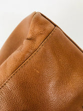 Load image into Gallery viewer, Radley Women's Leather Shoulder Bag | M | Brown