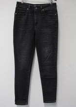 Load image into Gallery viewer, LEVI&#39;S Ladies Washed Black Cotton Blend 721 High Rise Skinny Denim Jeans W30 L30
