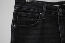 Load image into Gallery viewer, LEVI&#39;S Ladies Washed Black Cotton Blend 721 High Rise Skinny Denim Jeans W30 L30
