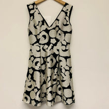 Load image into Gallery viewer, REISS Black Ladies Silver Floral Sleeveless V-Neck Fit &amp; Flare Dress Size UK 12
