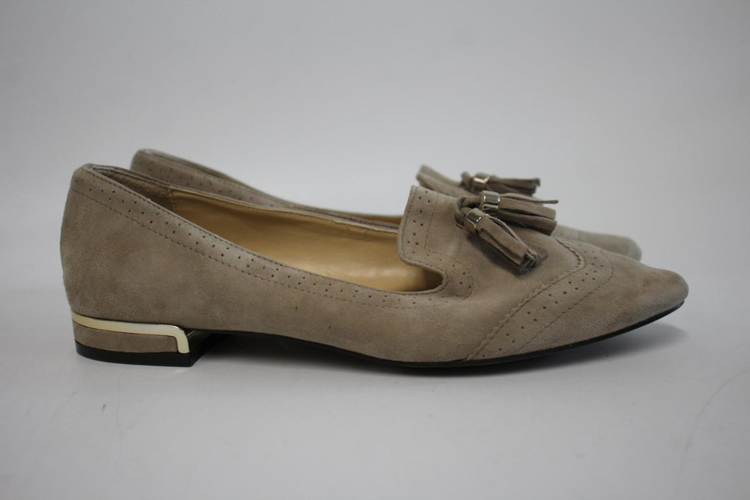 VINCE CAMUTO Ladies Camel Brown Suede VP-Rizell Tassel Loafers US7.5 UK5.5