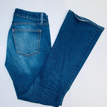 Load image into Gallery viewer, GAP Blue Ladies Light Wash Curvy Jeans Boot Cut Ankle Size W28 L32
