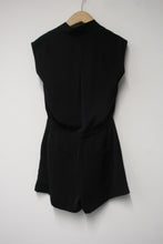 Load image into Gallery viewer, REISS Ladies Black Sleeveless Fit &amp; Flare Louise Playsuit Bodysuit Size UK6
