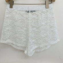 Load image into Gallery viewer, KAREN MILLEN White Ladies Lace Netted Light Shorts UK 10
