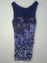 Load image into Gallery viewer, SOCIAL OCCASIONS Ladies Blue Floral Piping Sleeveless Shift Dress EU36 UK8 BNWT
