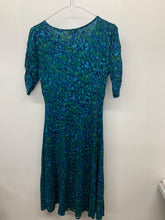 Load image into Gallery viewer, EAST Ladies Green  Viscose Short Sleeve V-Neck Dresses Stretch UK10
